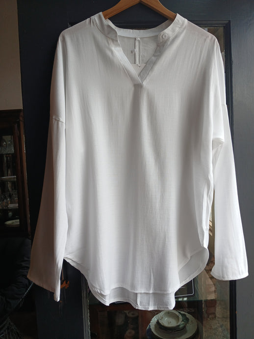 White Long Sleeve V-Neck Blouse