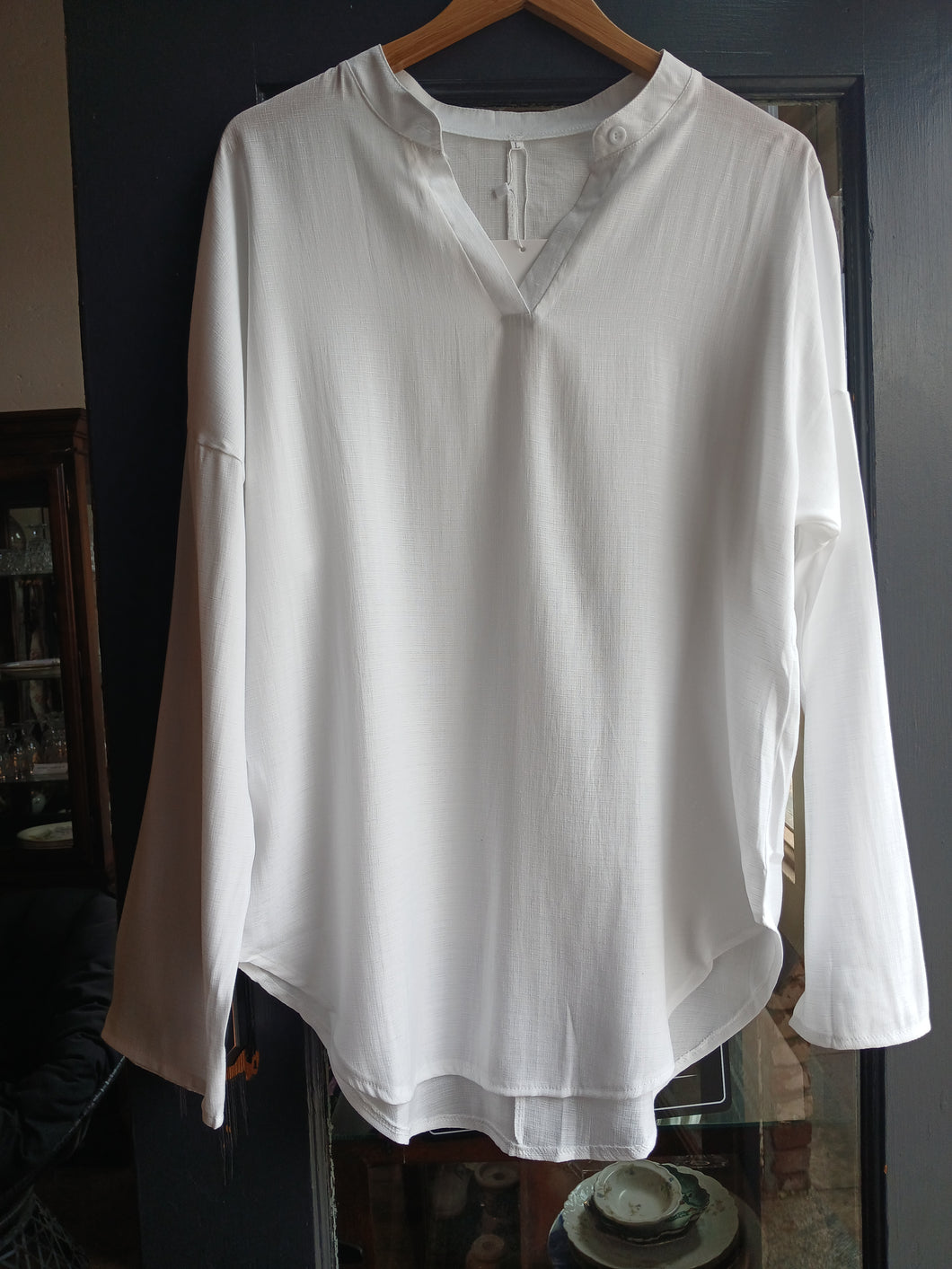 White Long Sleeve V-Neck Blouse