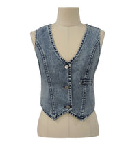 Hottie Sleeveless Single-Breasted V-Neck Demin Tank Top