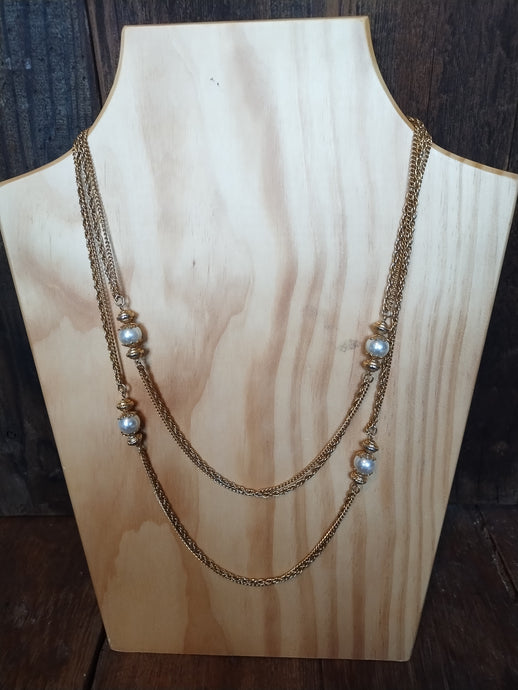 Vintage - 1920's Flapper gold and pearl necklace