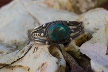 Navajo Old Pawn Turquoise Cabazon Turquoise Bracelet
