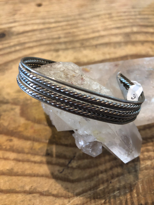 Vintage Rope Pattern Cuff